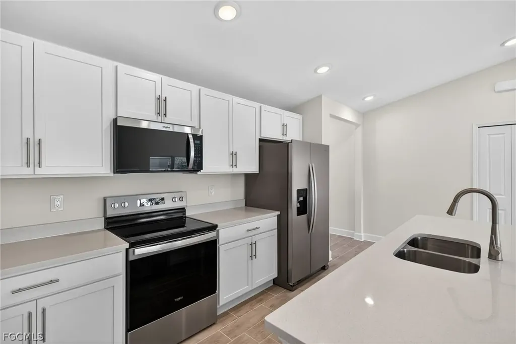 630 NW 28th Terrace Cape Coral FL 33993