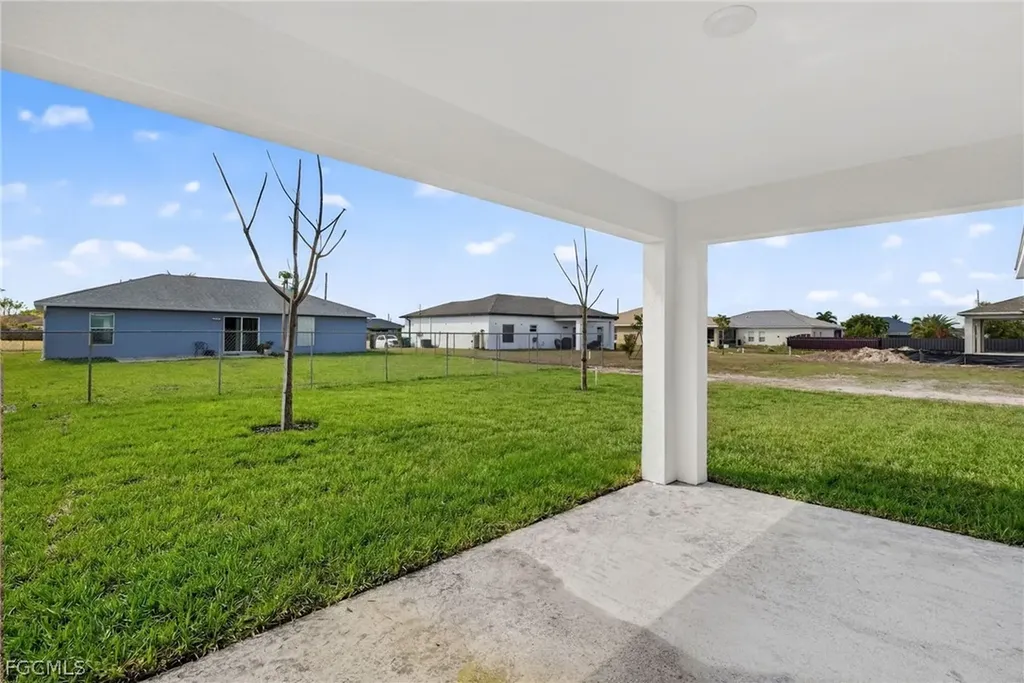 630 NW 28th Terrace Cape Coral FL 33993
