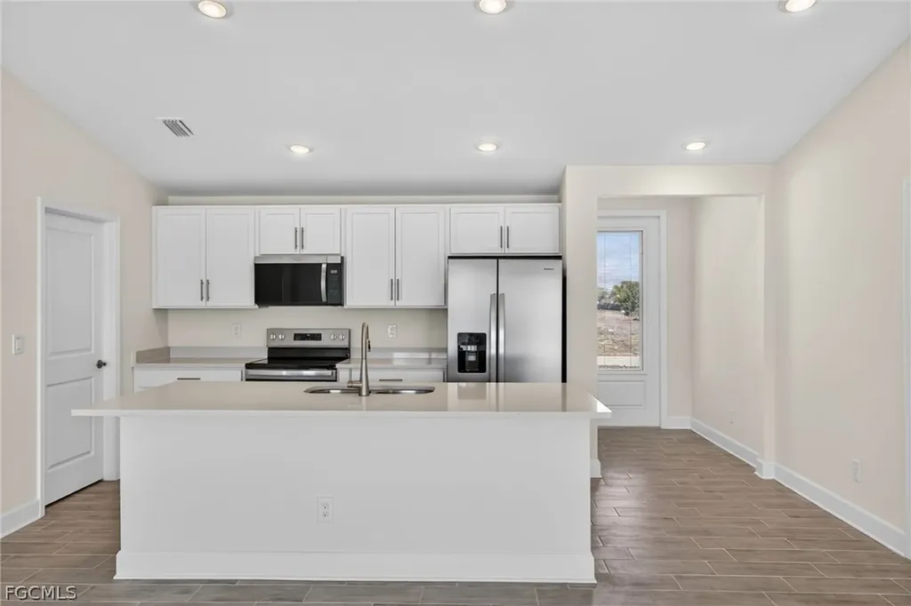 630 NW 28th Terrace Cape Coral FL 33993