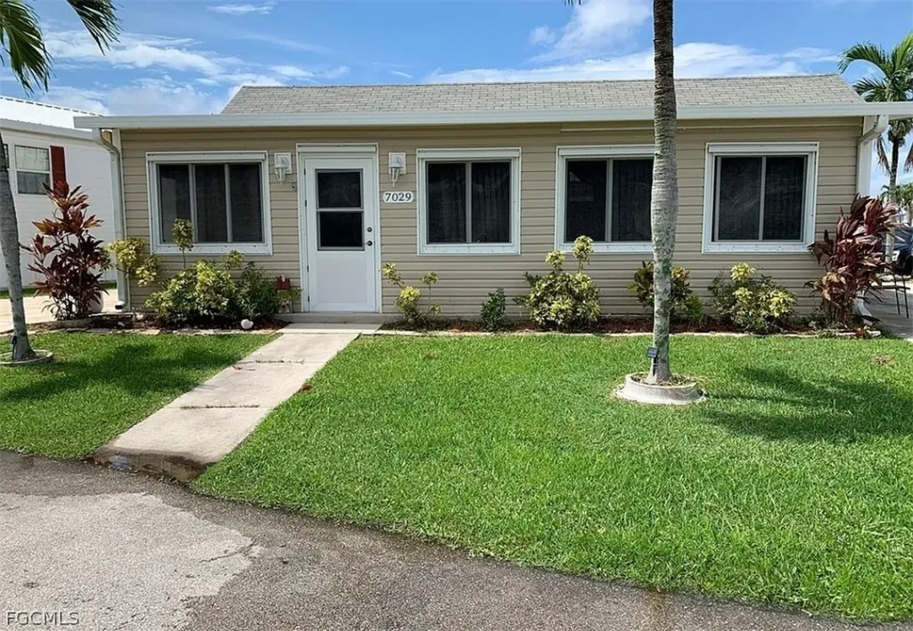 7029 Granada Lakes Drive Fort Myers FL 33967
