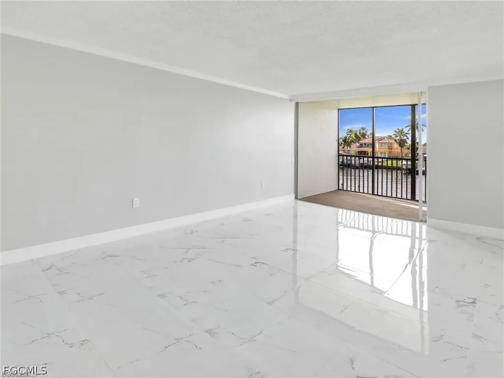 4280 SE 20th Place Cape Coral FL 33904