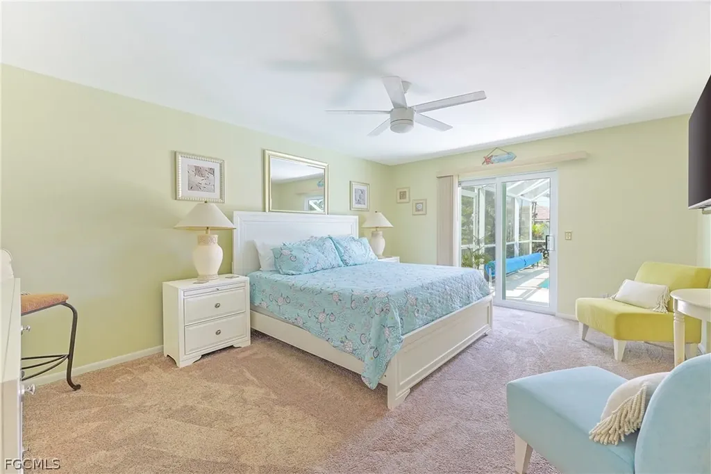 2718 SW 9th Place Cape Coral FL 33914