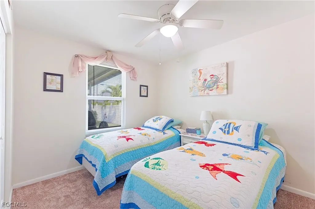 2718 SW 9th Place Cape Coral FL 33914