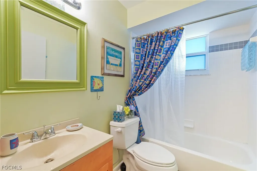 2718 SW 9th Place Cape Coral FL 33914