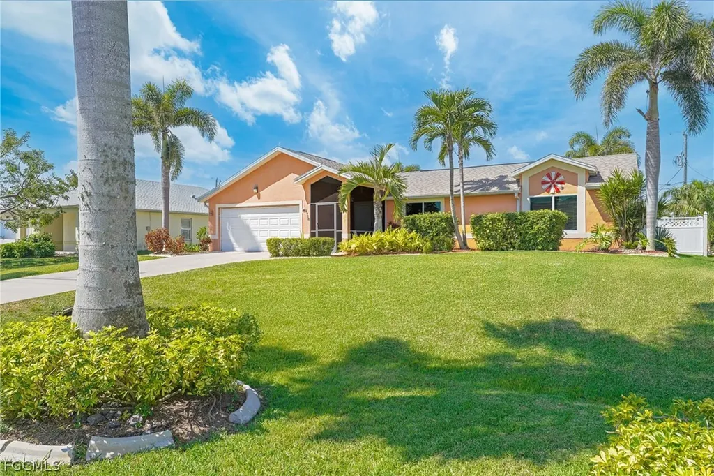 2718 SW 9th Place Cape Coral FL 33914