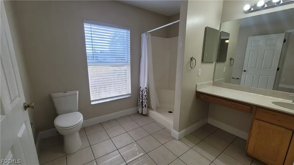 1225 NW 26th Place Cape Coral FL 33993