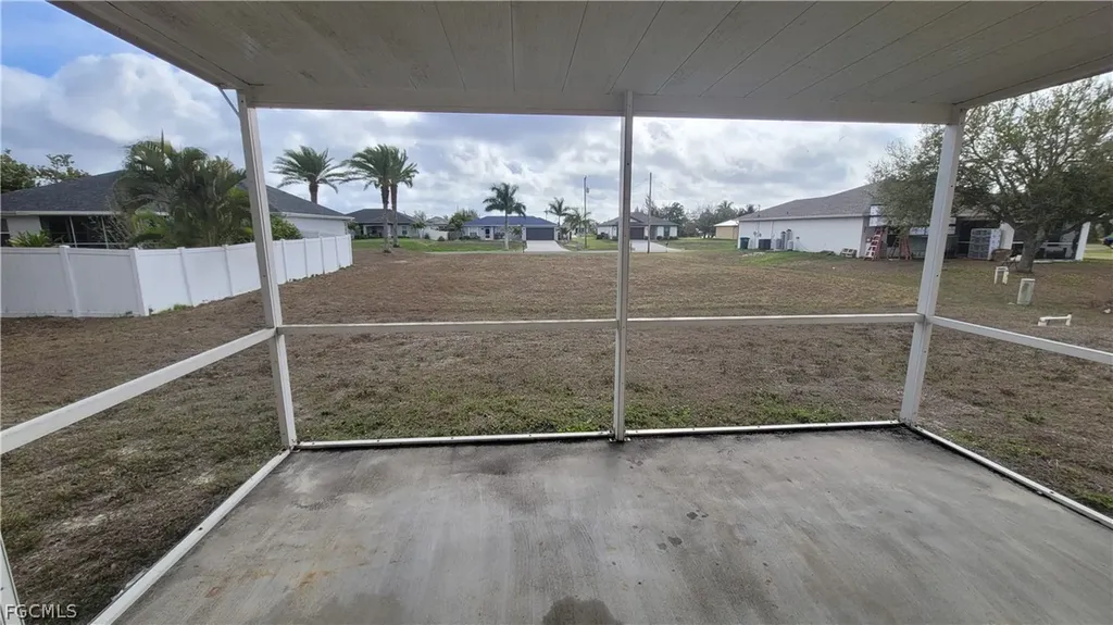 1225 NW 26th Place Cape Coral FL 33993