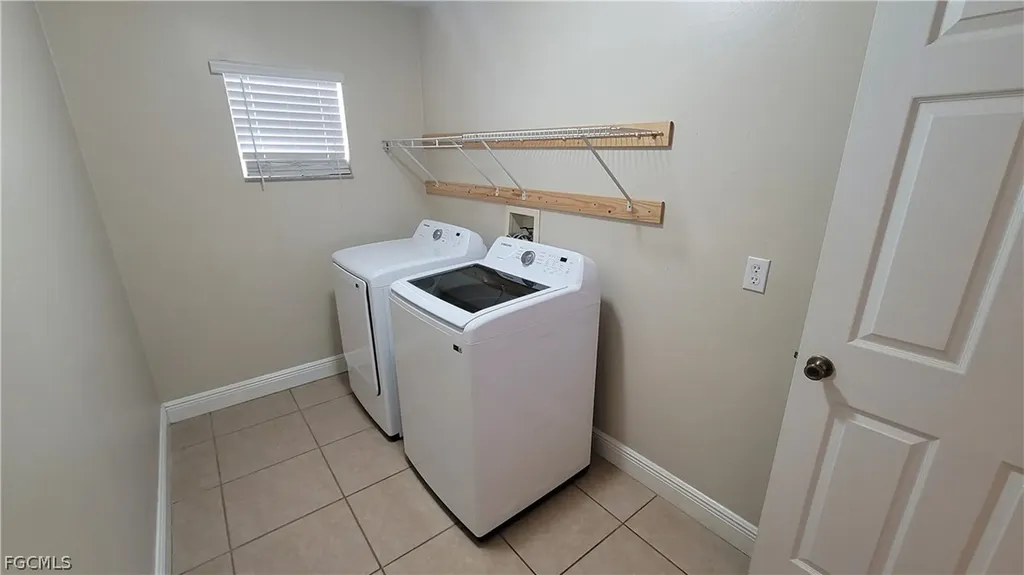 1225 NW 26th Place Cape Coral FL 33993