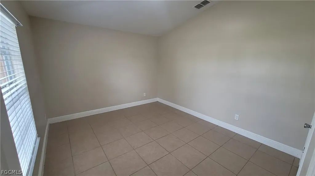 1225 NW 26th Place Cape Coral FL 33993