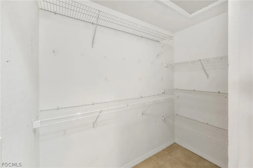 1204 NE 10th Terrace Cape Coral FL 33909