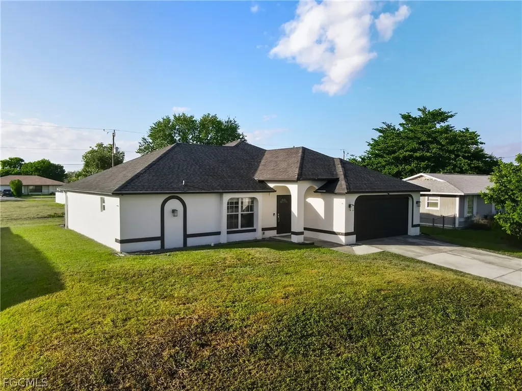 1204 NE 10th Terrace Cape Coral FL 33909