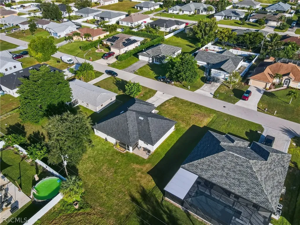 1204 NE 10th Terrace Cape Coral FL 33909
