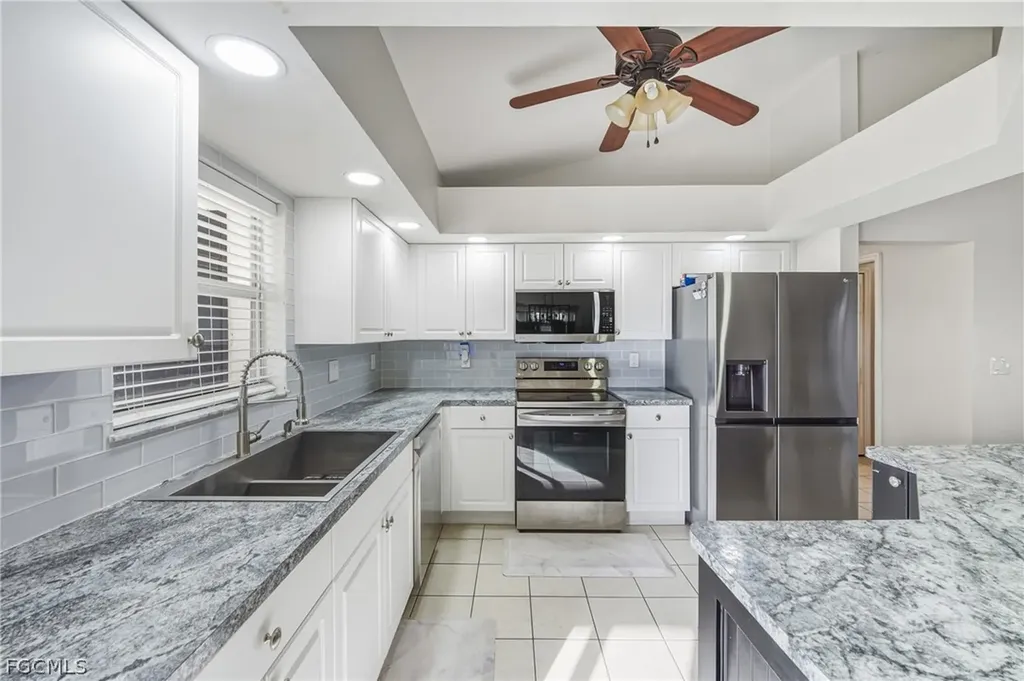 1204 NE 10th Terrace Cape Coral FL 33909