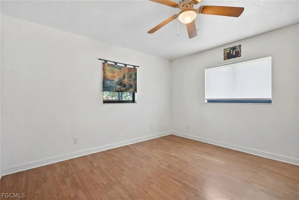 1802 SE 11th Place Cape Coral FL 33990