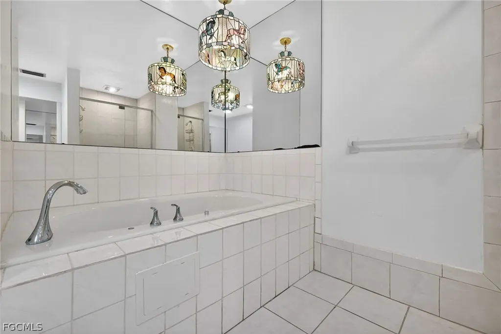 1802 SE 11th Place Cape Coral FL 33990