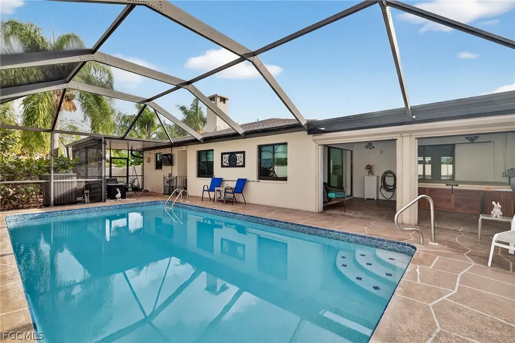 1802 SE 11th Place Cape Coral FL 33990