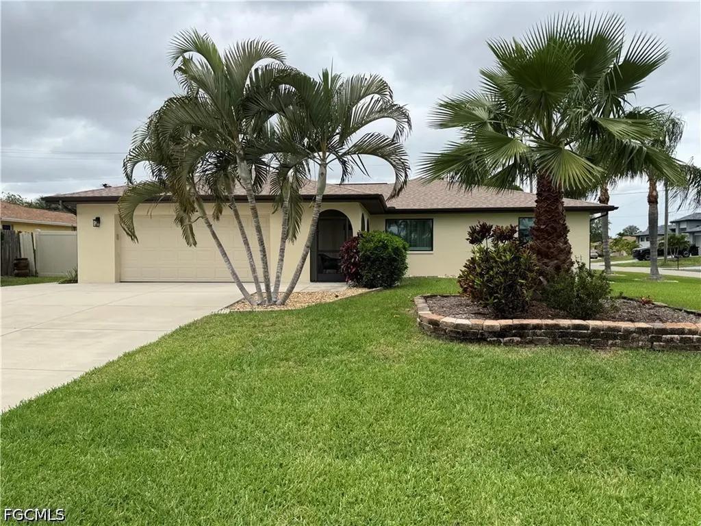 1802 SE 11th Place Cape Coral FL 33990