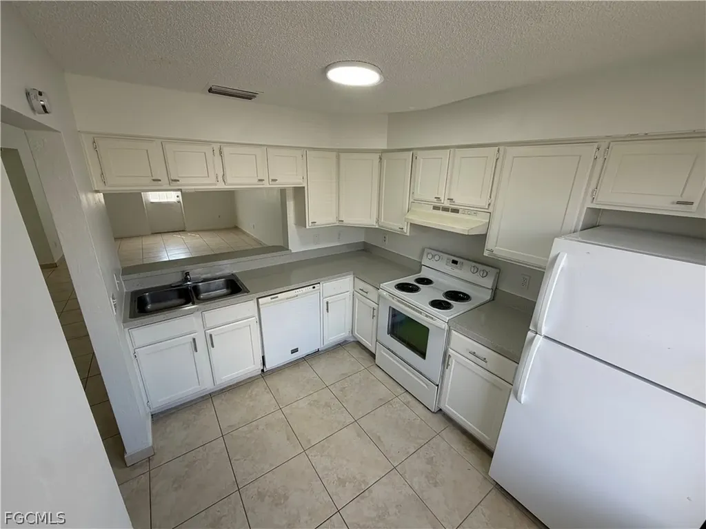 7374 7376 Albany Road Fort Myers FL 33967