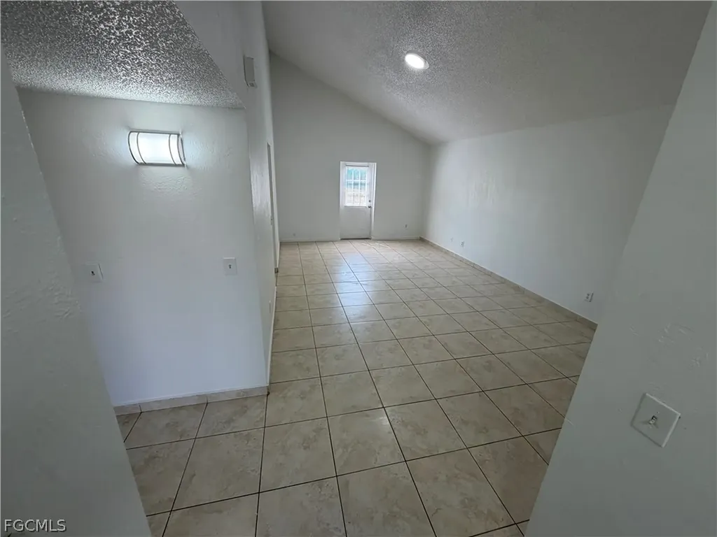 7374 7376 Albany Road Fort Myers FL 33967