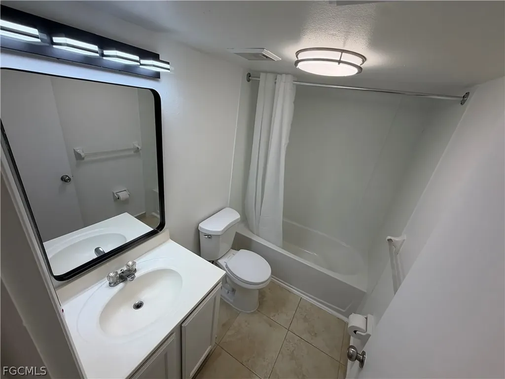 7374 7376 Albany Road Fort Myers FL 33967