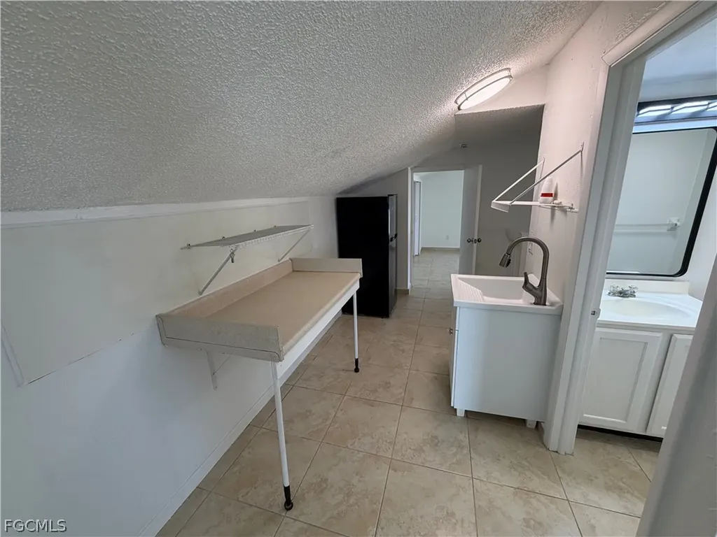 7374 7376 Albany Road Fort Myers FL 33967