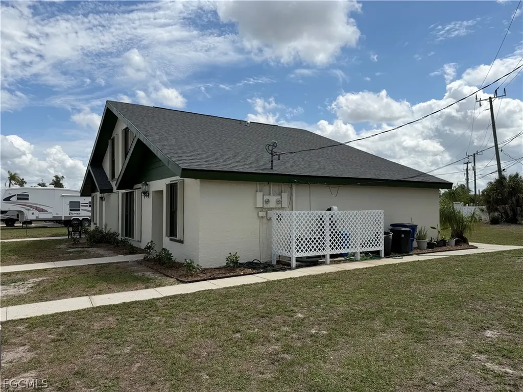 7374 7376 Albany Road Fort Myers FL 33967