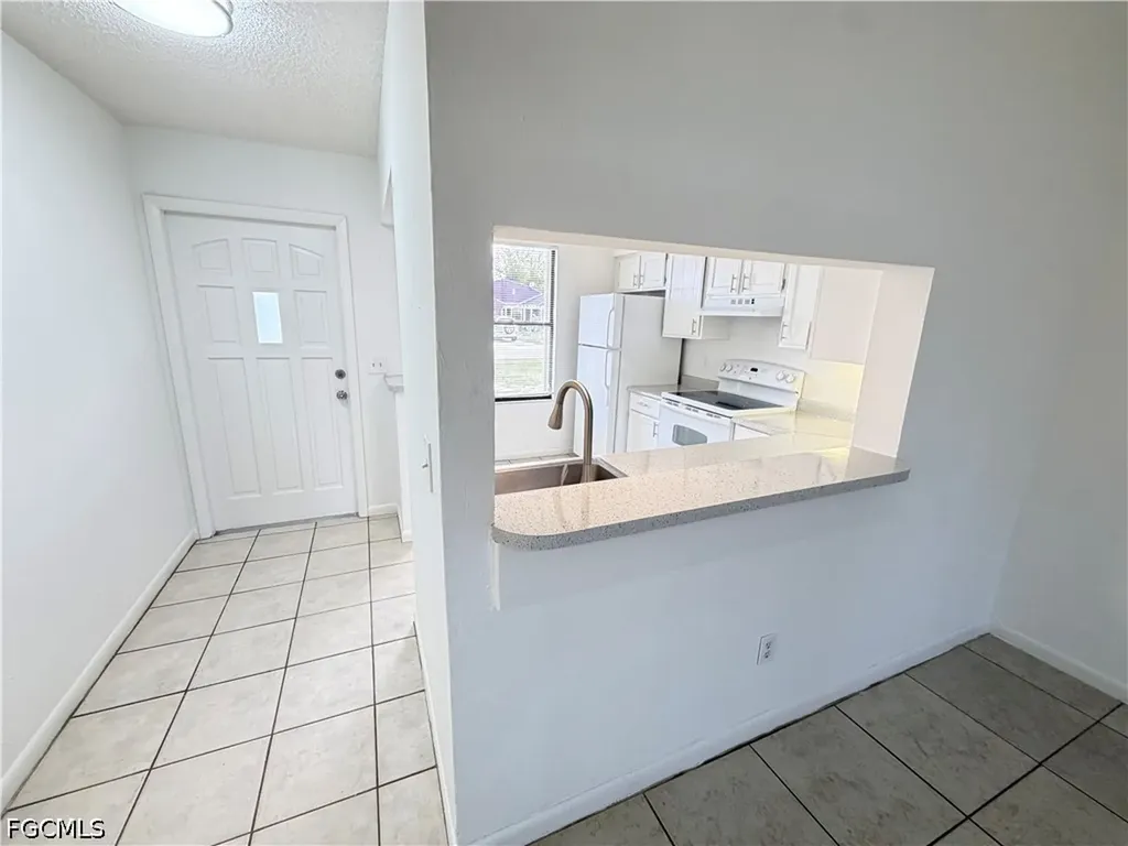 7374 7376 Albany Road Fort Myers FL 33967