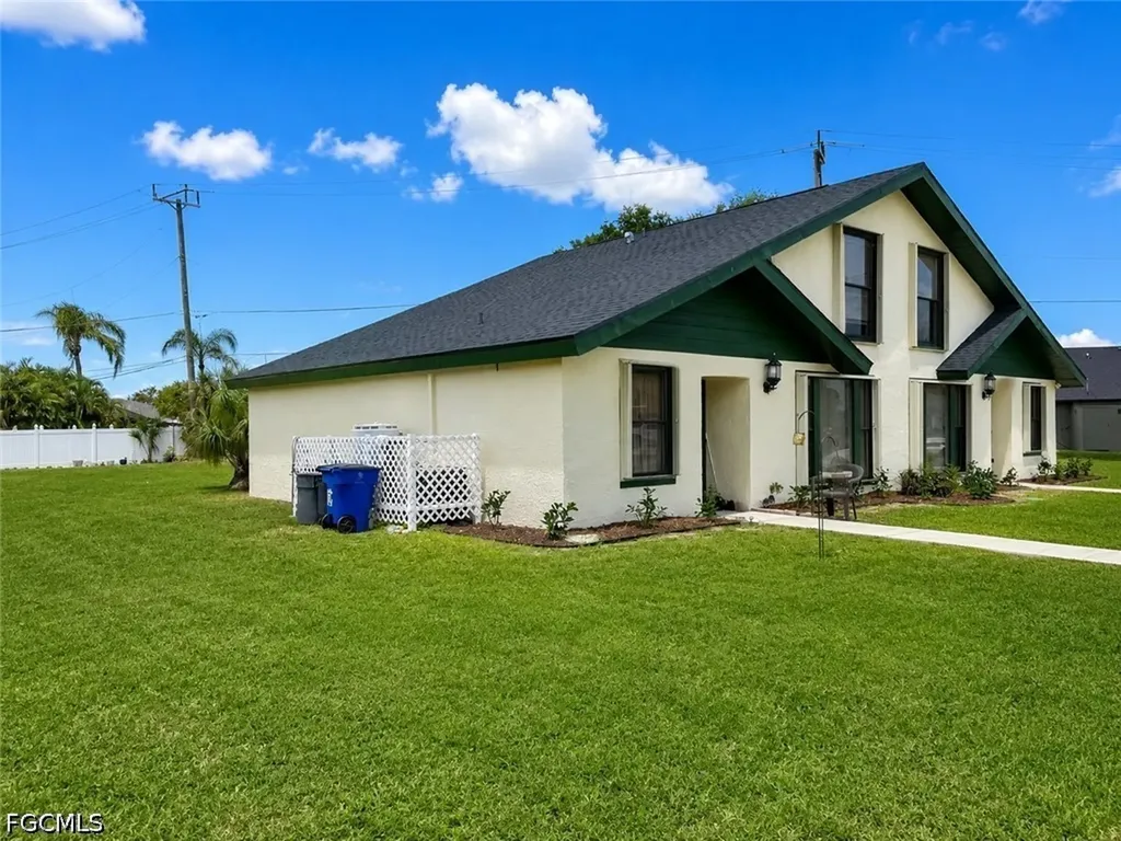 7374 7376 Albany Road Fort Myers FL 33967