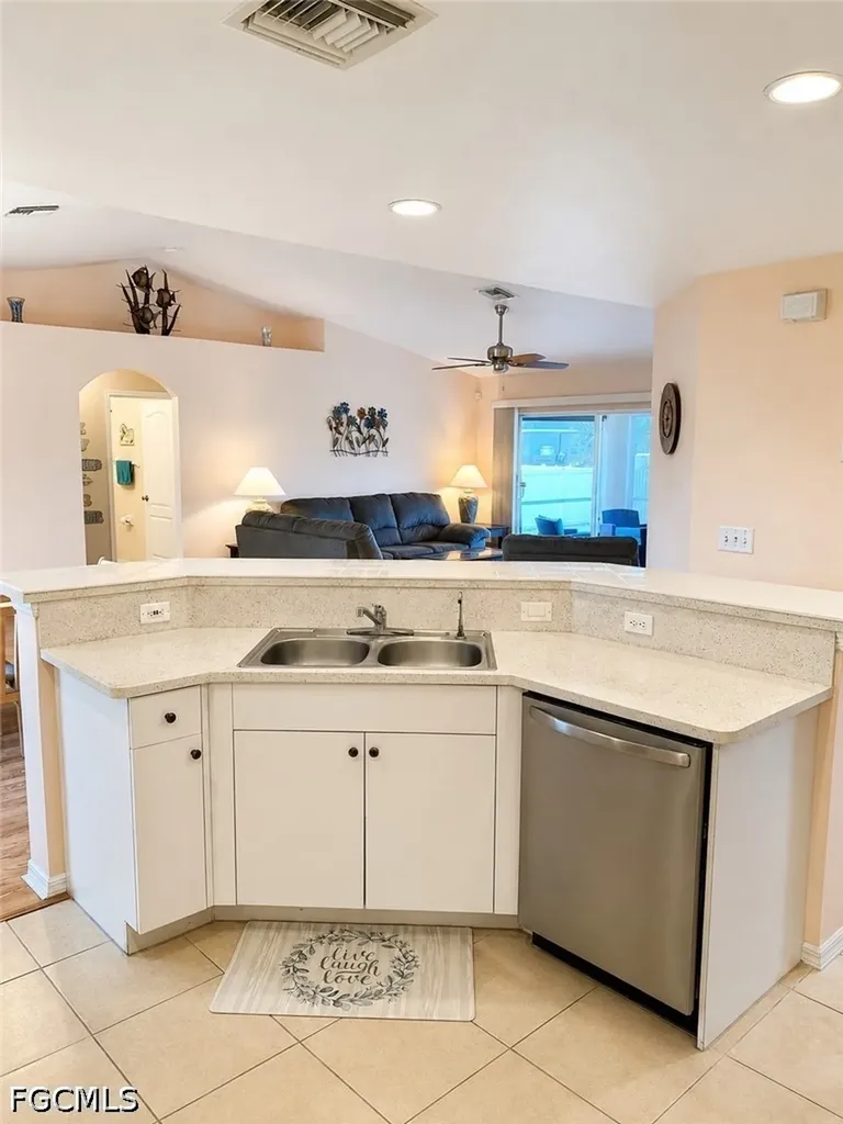2830 NW 3rd Street Cape Coral FL 33993