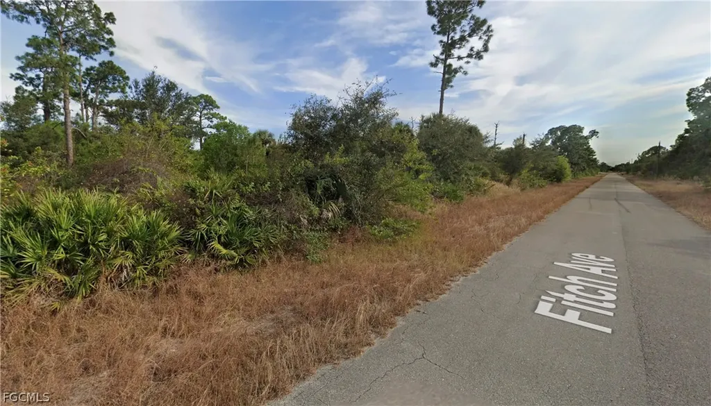 908 Fitch Avenue Lehigh Acres FL 33972