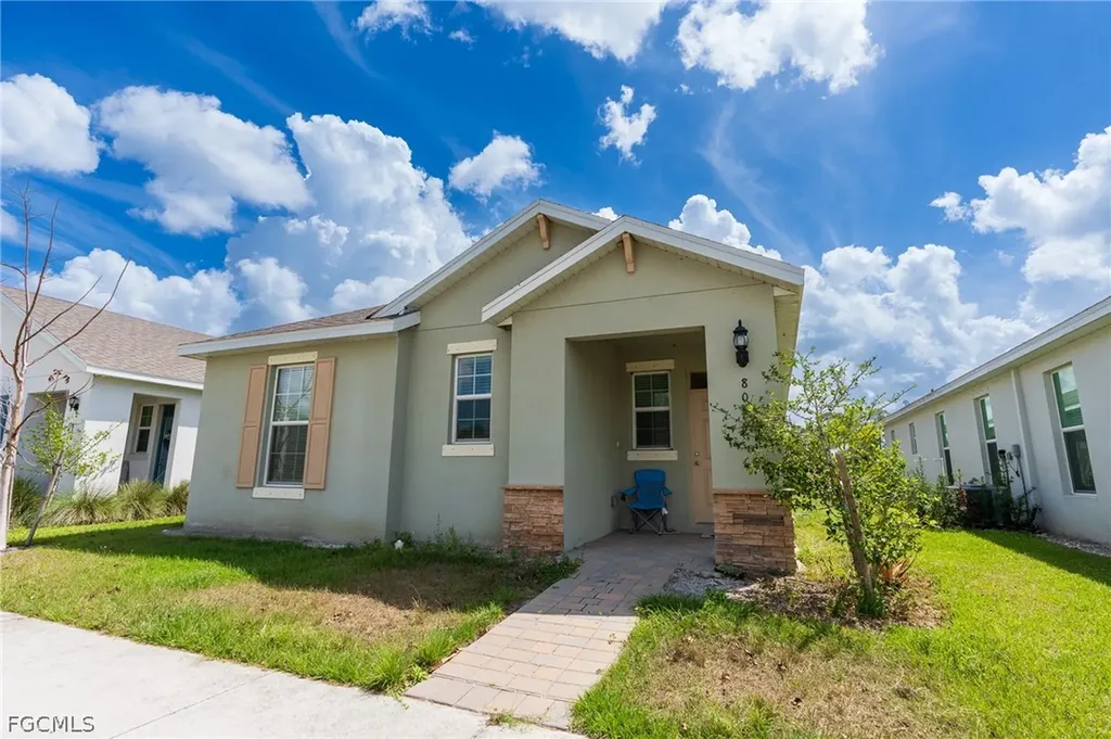 802 Friendship Circle Labelle FL 33935
