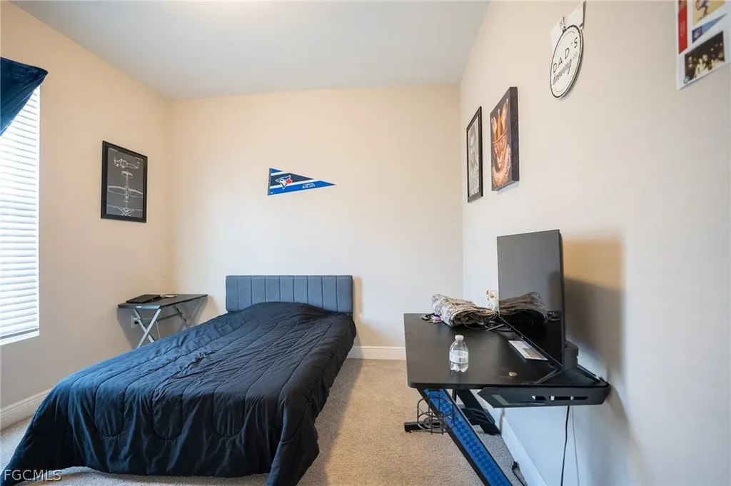802 Friendship Circle Labelle FL 33935