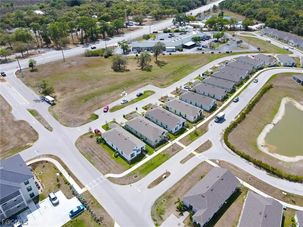 802 Friendship Circle Labelle FL 33935