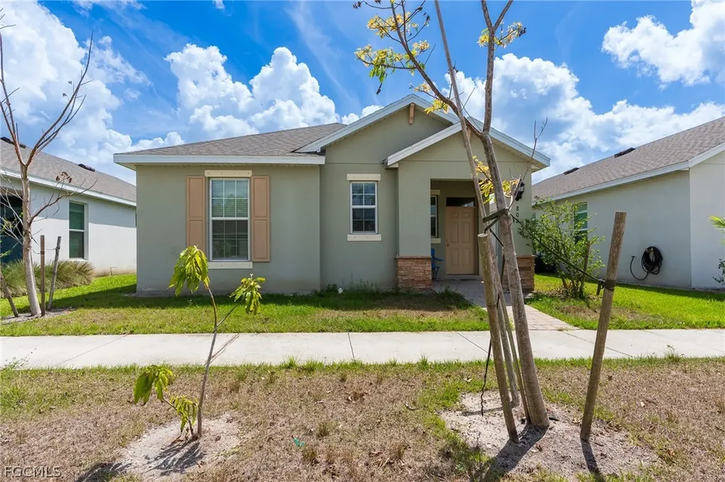 802 Friendship Circle Labelle FL 33935