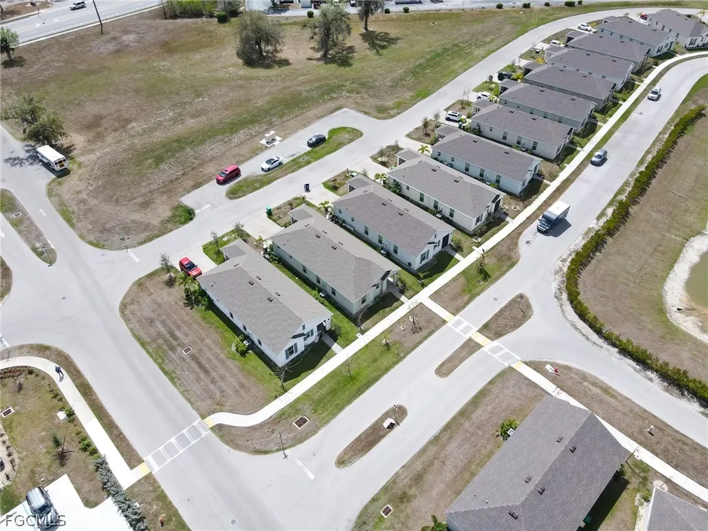 802 Friendship Circle Labelle FL 33935