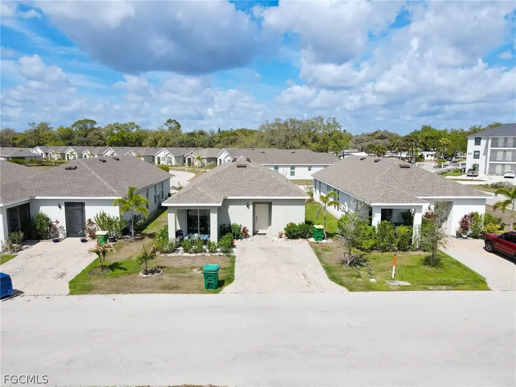 802 Friendship Circle Labelle FL 33935