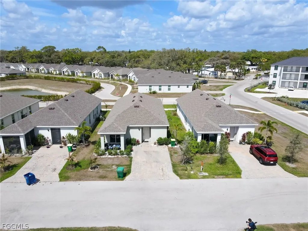 802 Friendship Circle Labelle FL 33935
