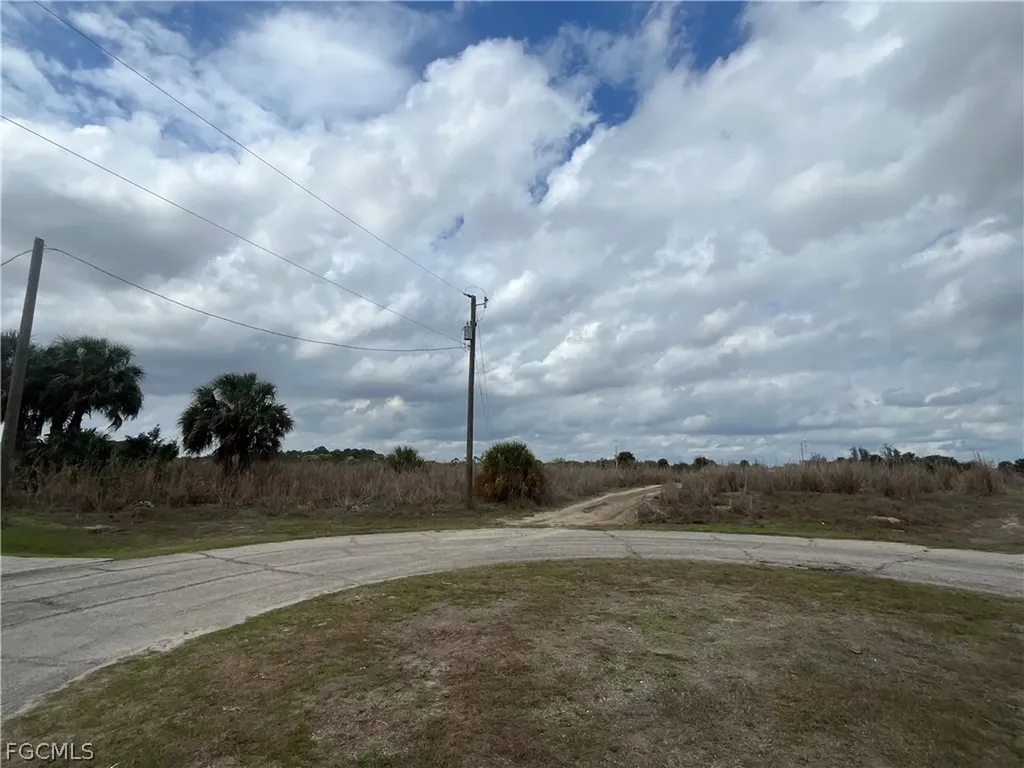 7025 Beaver Circle Labelle FL 33935