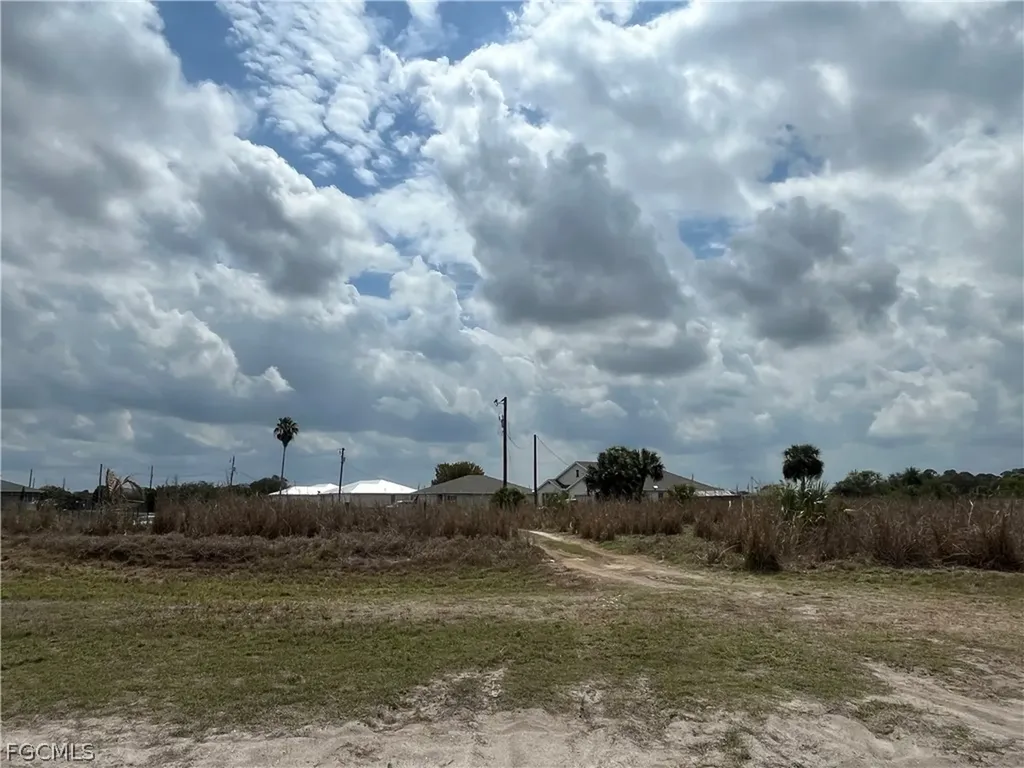 7025 Beaver Circle Labelle FL 33935