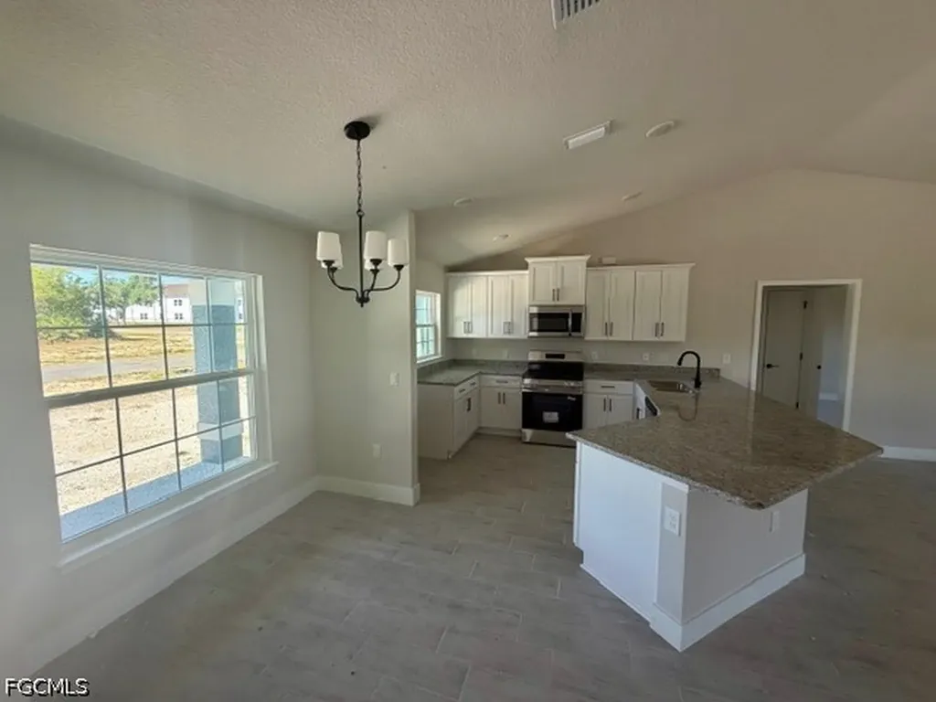 1223 NE 18th Terrace Cape Coral FL 33909