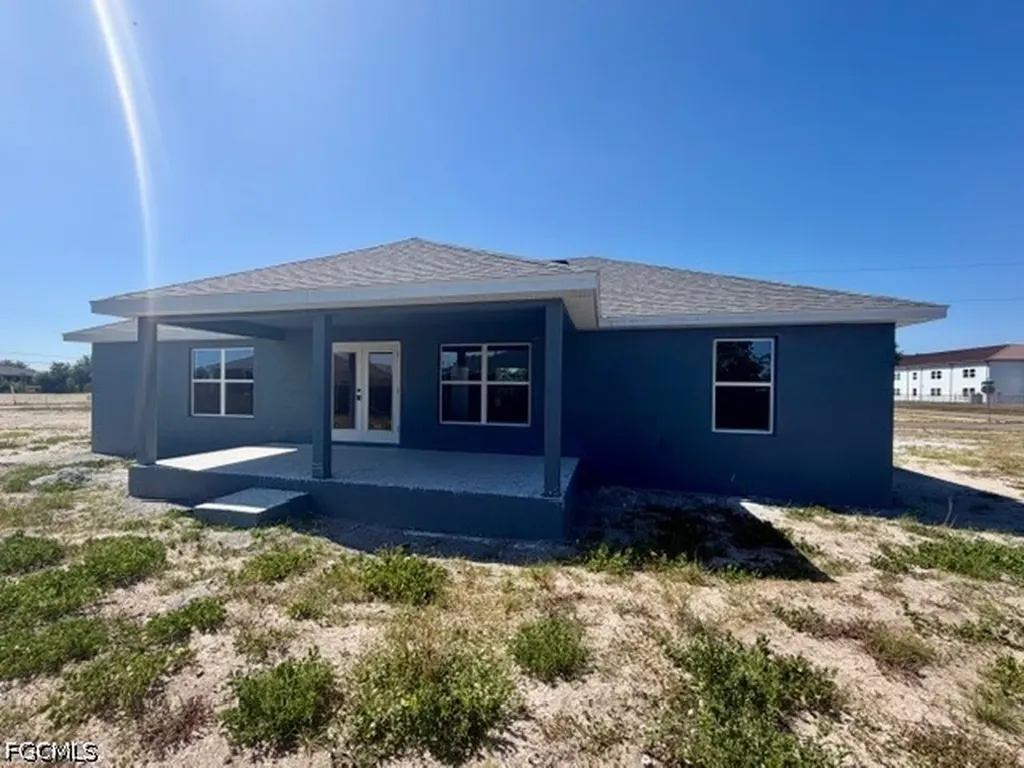1223 NE 18th Terrace Cape Coral FL 33909