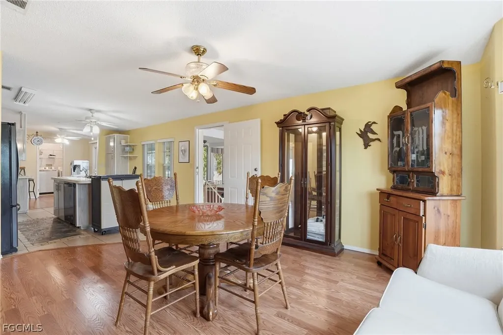 919 Manatee Road Naples FL 34114