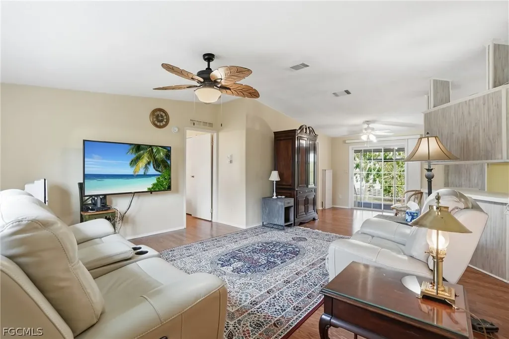 919 Manatee Road Naples FL 34114