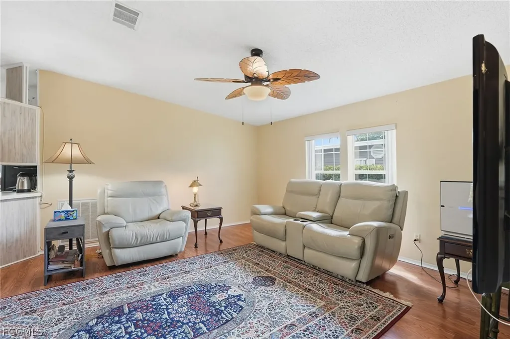 919 Manatee Road Naples FL 34114