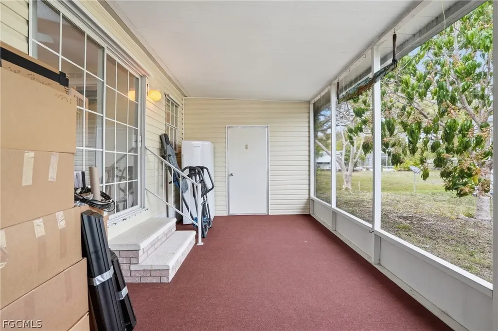 919 Manatee Road Naples FL 34114