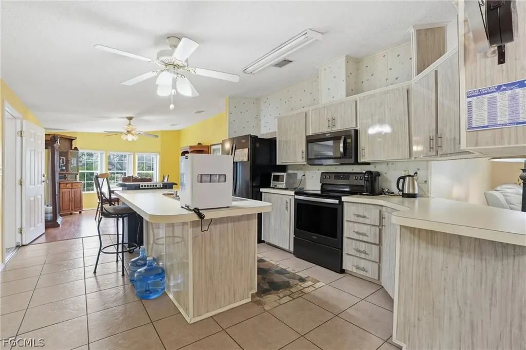 919 Manatee Road Naples FL 34114