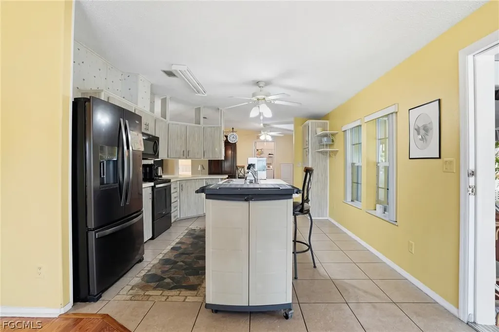 919 Manatee Road Naples FL 34114