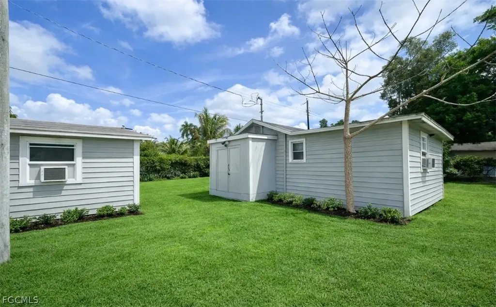 719 Burdick Avenue Fort Myers FL 33905