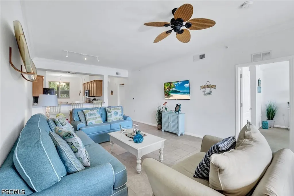 8270 Pathfinder Loop Fort Myers FL 33919