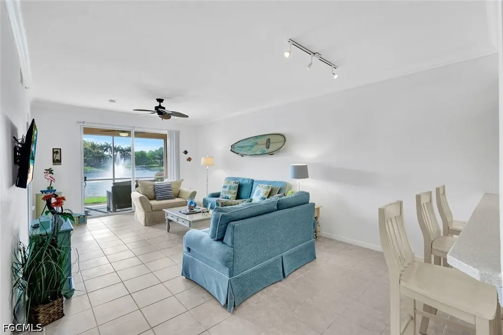 8270 Pathfinder Loop Fort Myers FL 33919